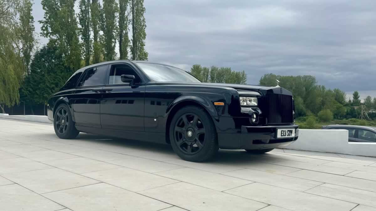 Rolls-Royce Pantom I exterior 3/4