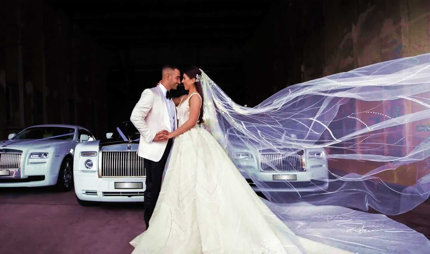Rolls Royce wedding car lineup