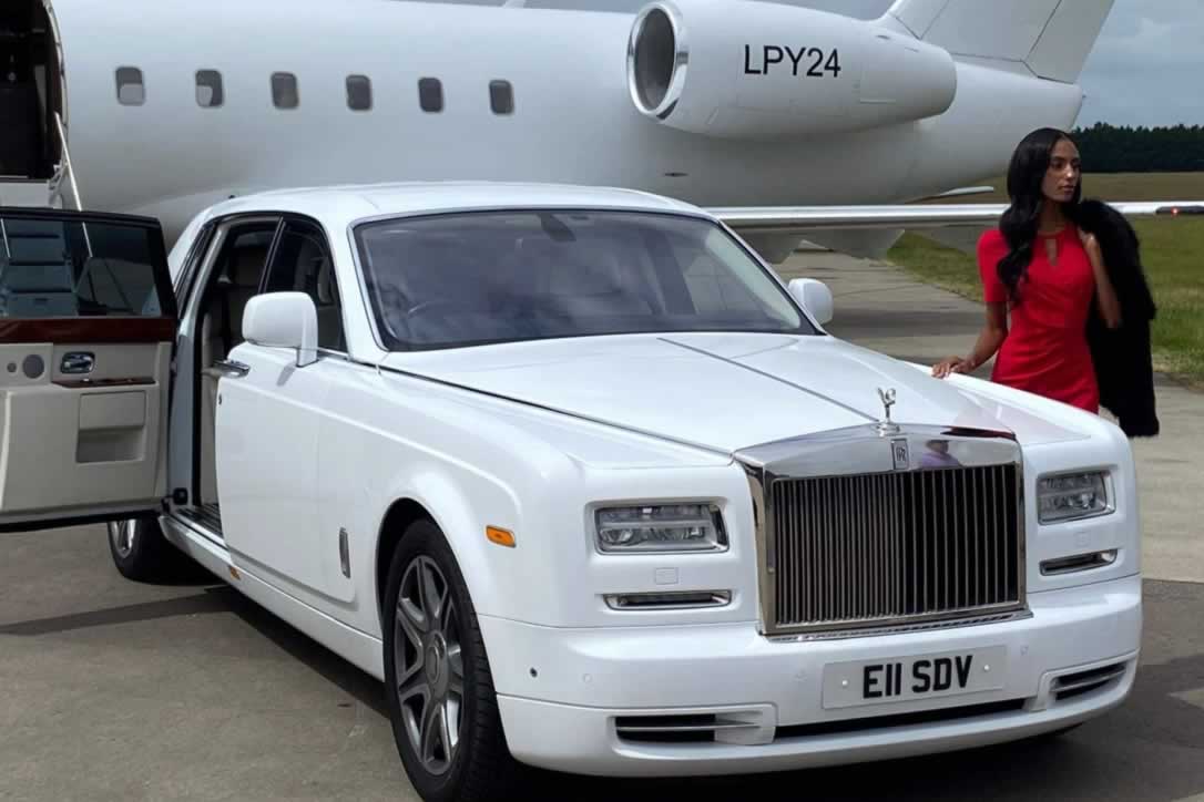 Rolls-Royce VII Series II at ta private airfield