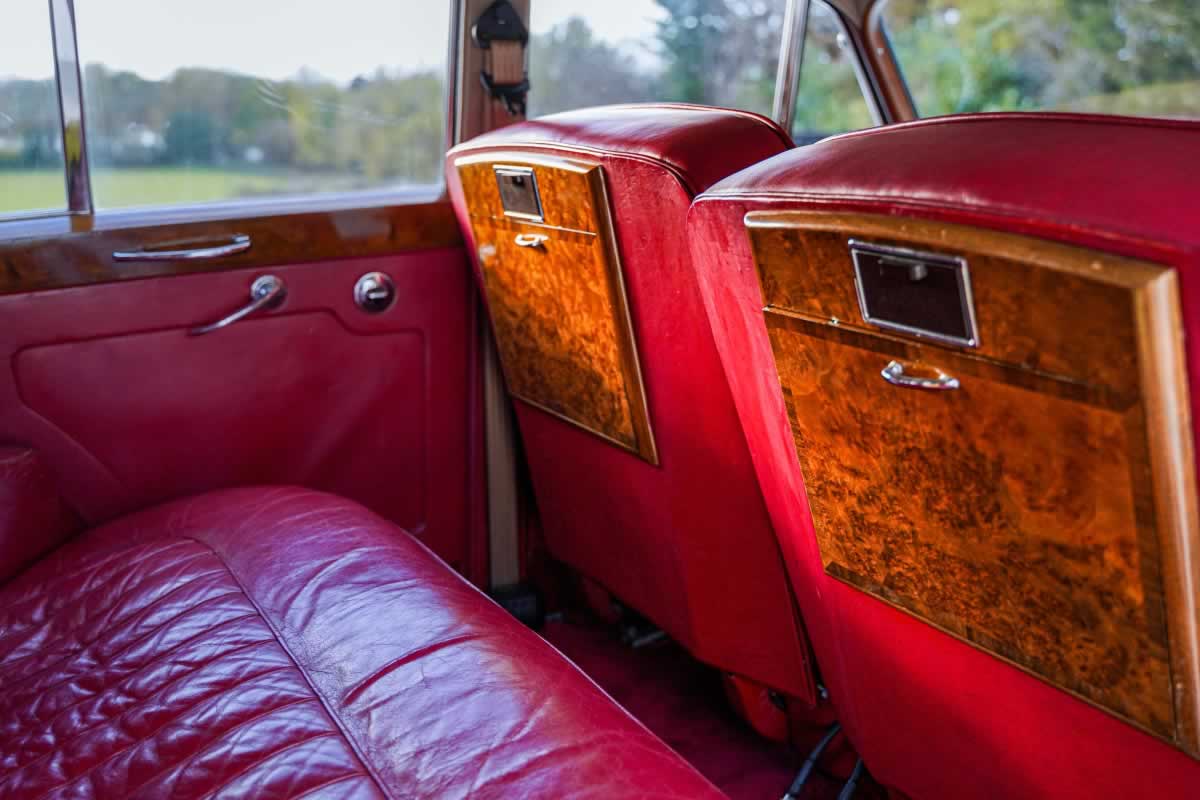 Rolls-Royce Silver Cloud interior seating