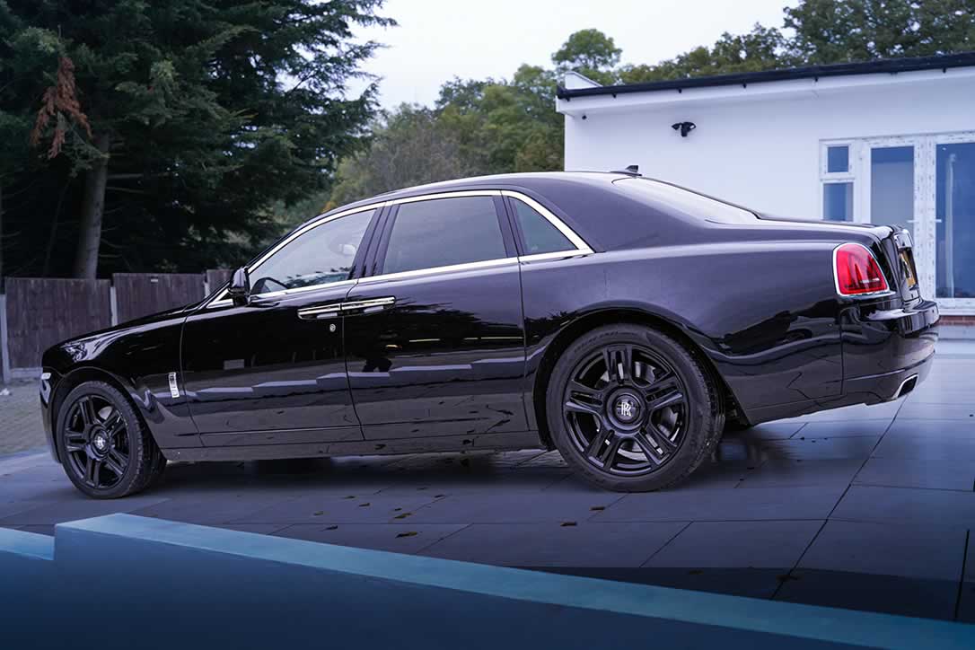 Rolls-Royce Ghost Series II passenger side view
