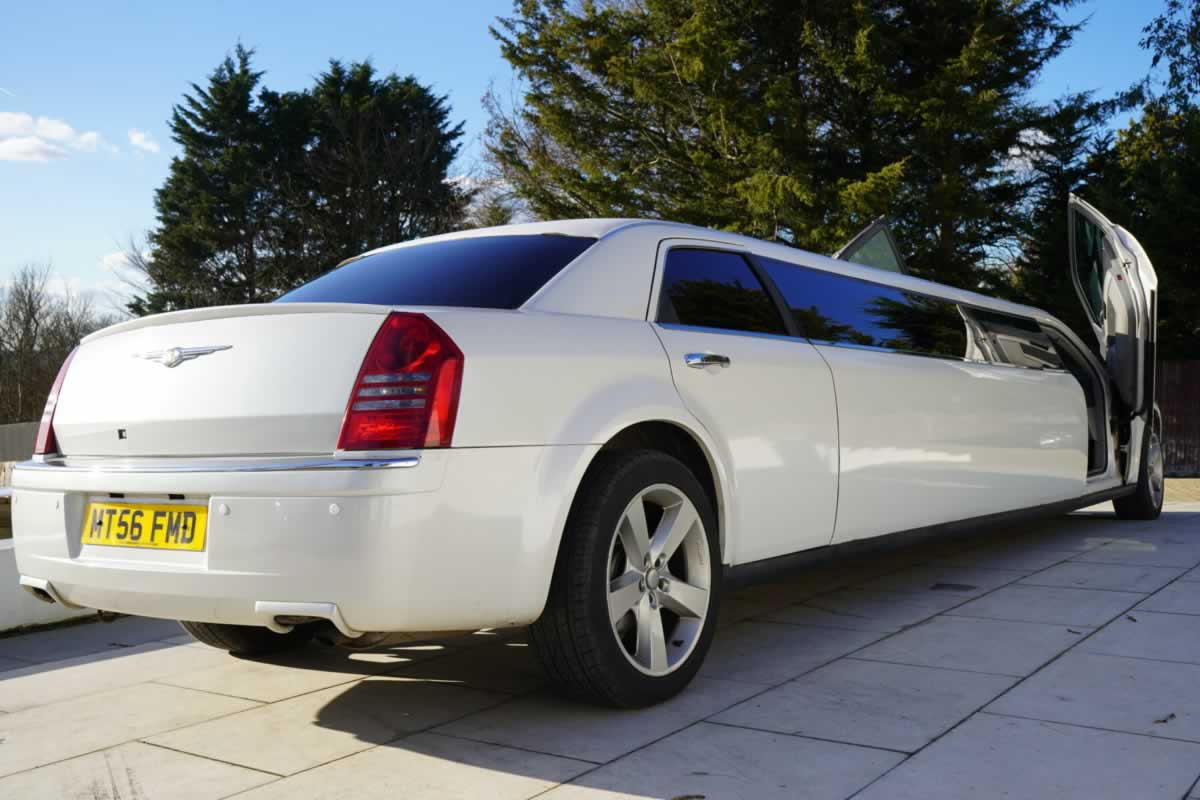 Chrysle 'Baby Bentley' Stretch limo exterior 3