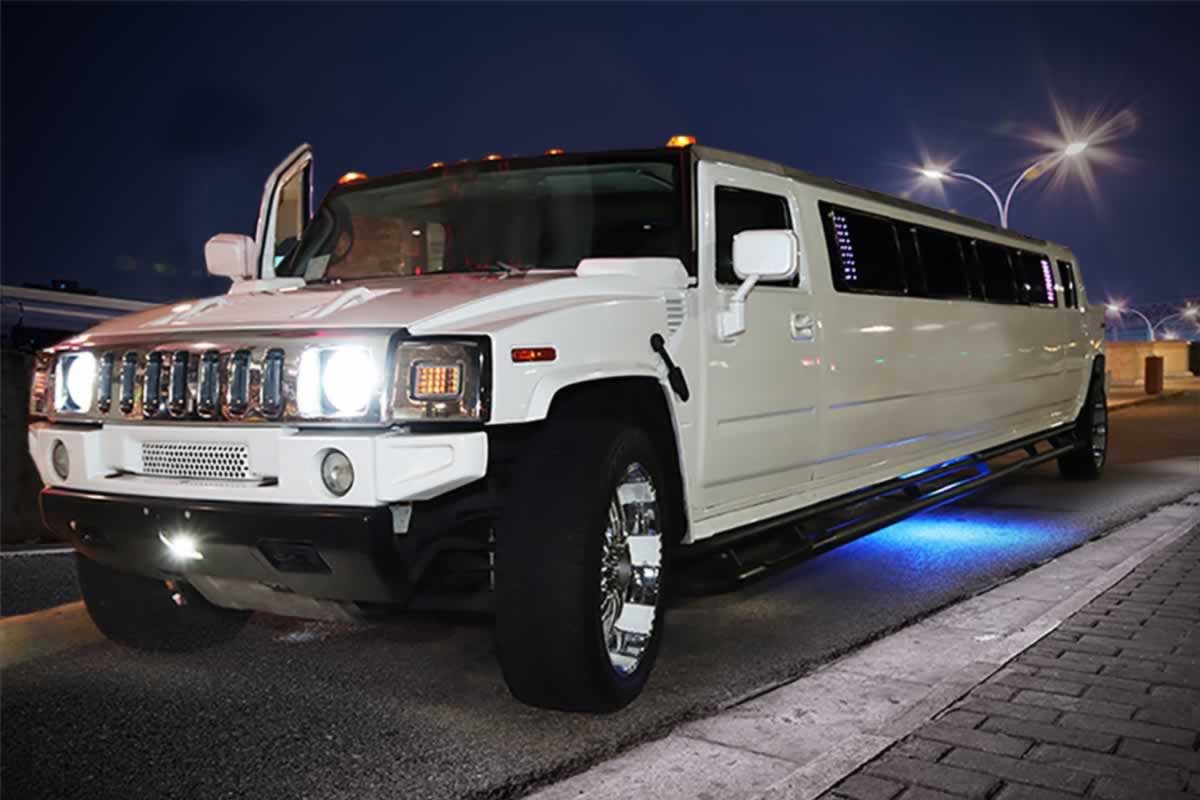 White Hummer H2 exterior 0