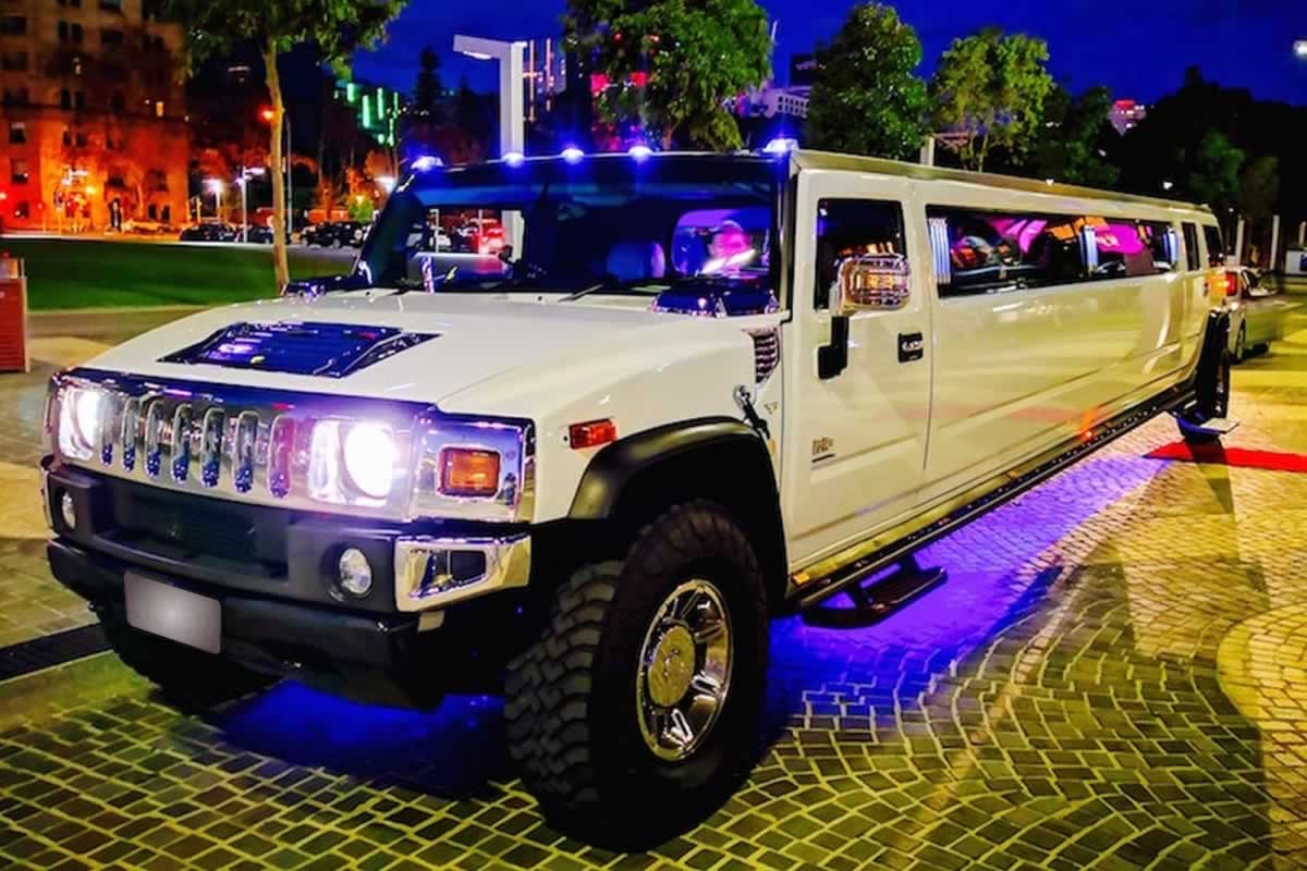 White Hummer H2 exterior 2