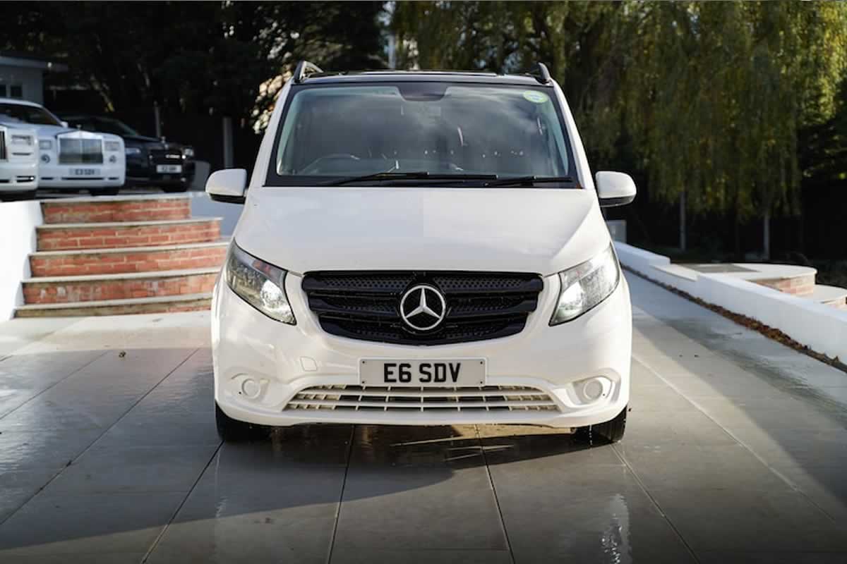 Mercedes V-Class MPV 1