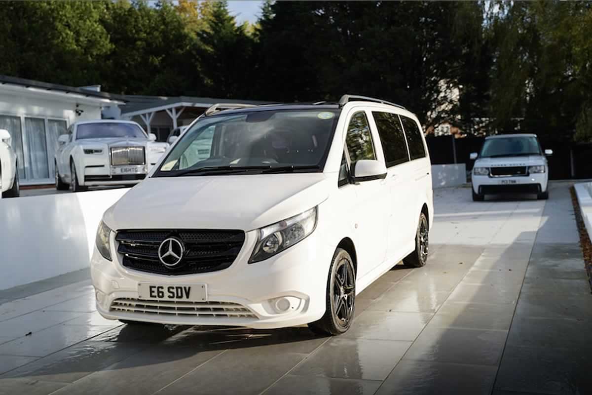 Mercedes V-Class MPV 3