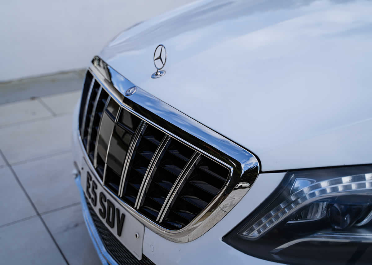 Mercedes S-Class front grille closeup
