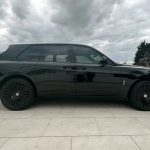 Black Rolls-Royce Cullinan side view